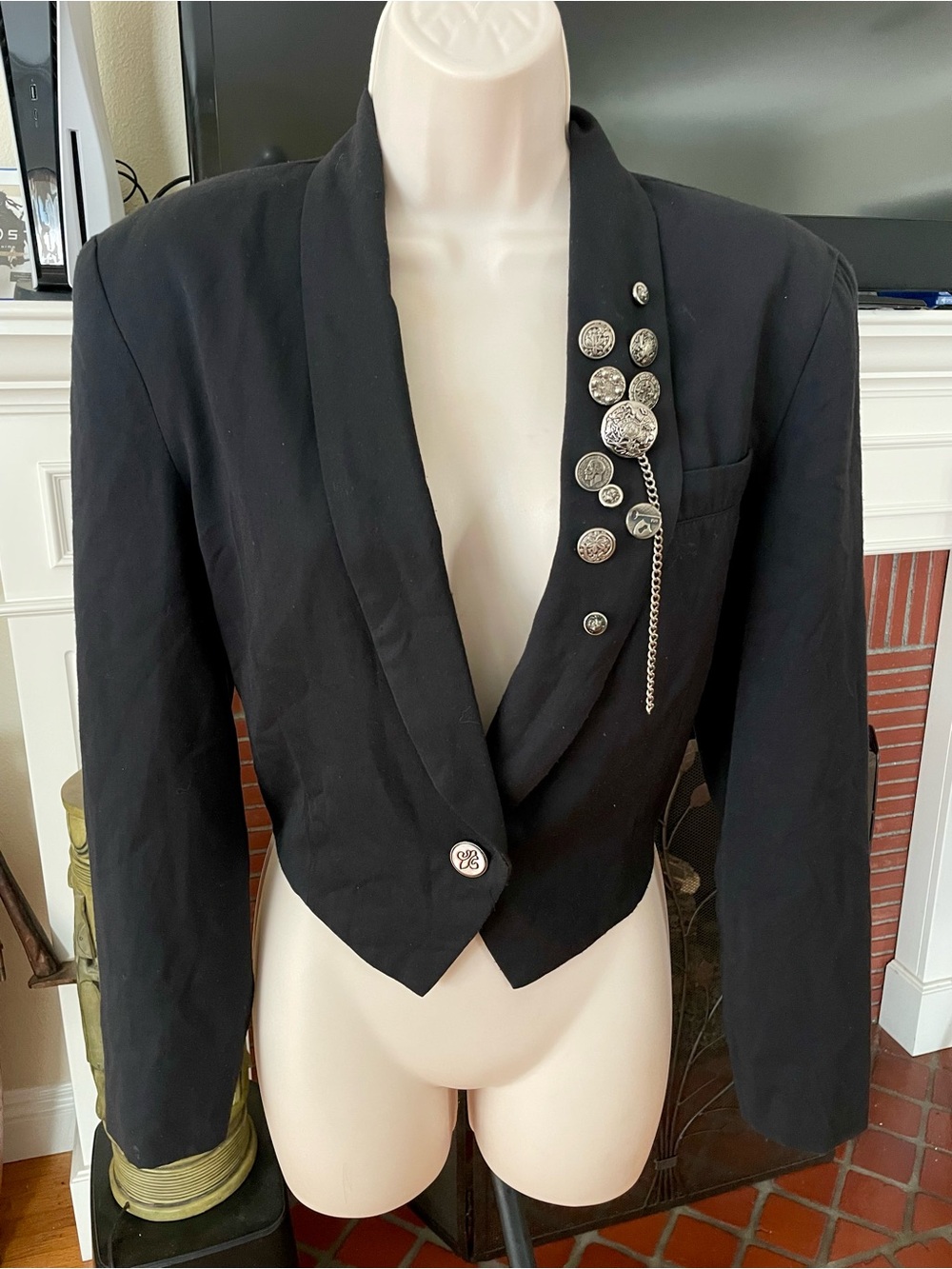 Vintage 1980’s NINA K Black Tuxedo Style Cropped Silver Coin & Chain Jacket S